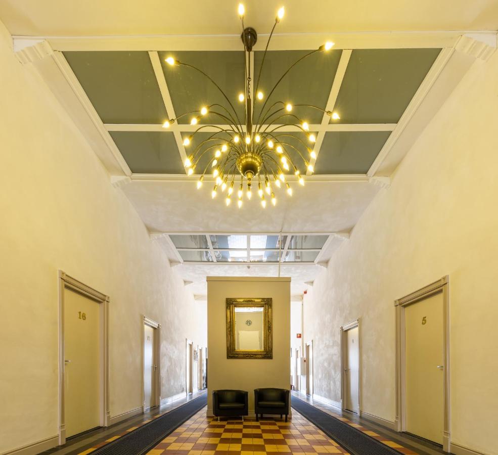 Hotel Aan De Singel เดลฟ์เซลจ์ ภายนอก รูปภาพ